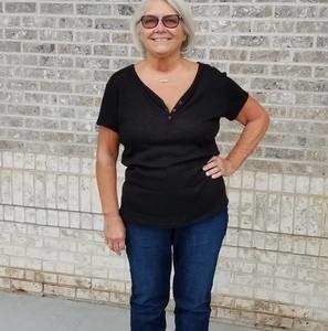 Meet your Posher, Debbie